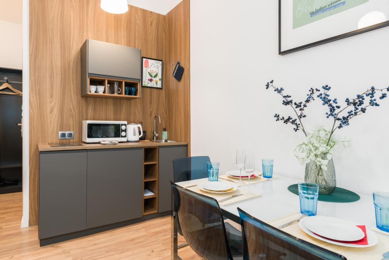 Kwiatowa Apartments Poznan City Center By Noclegi Renters Exteriör bild