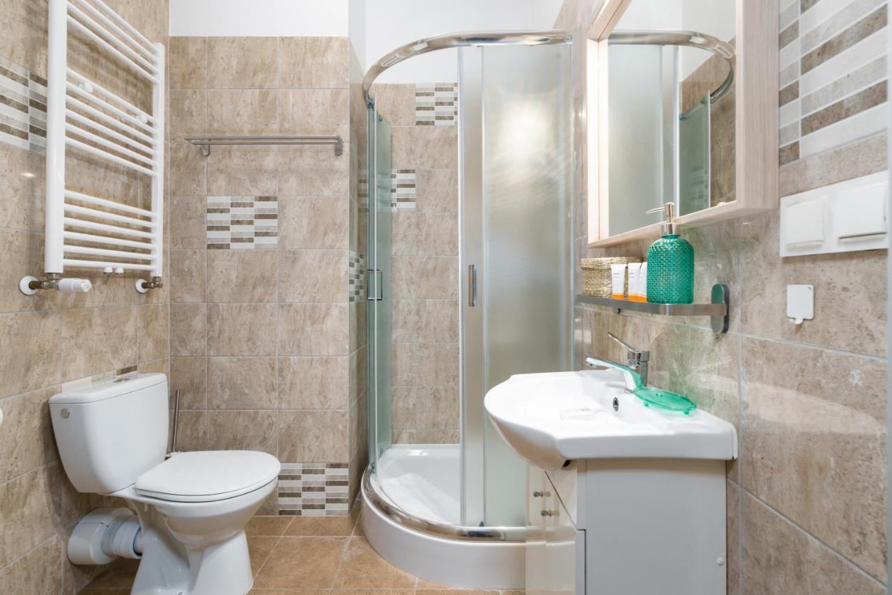 Kwiatowa Apartments Poznan City Center By Noclegi Renters Exteriör bild