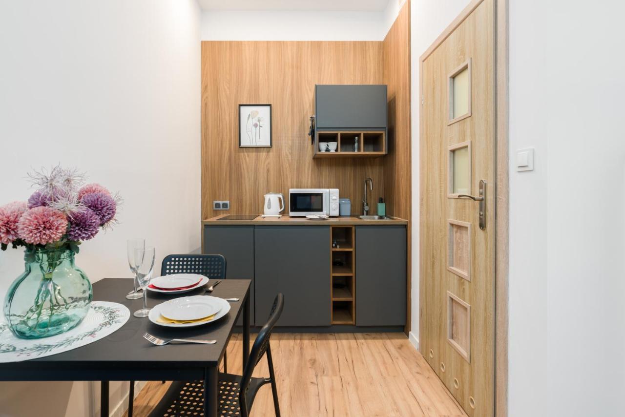Kwiatowa Apartments Poznan City Center By Noclegi Renters Exteriör bild